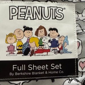 Peanuts Full Sheet Set Berkshire Dreaming Nap Snoopy Pink Hearts Gray NEW